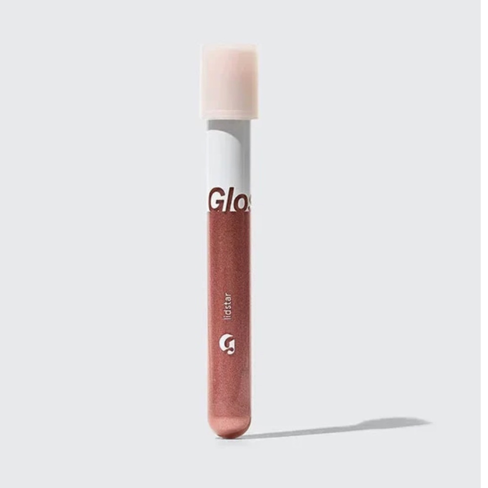 Glossier Lidstar in cub